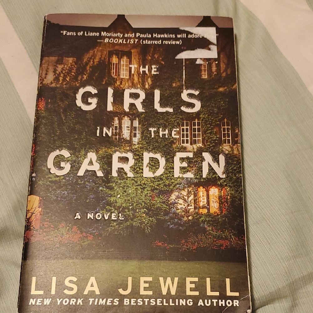 🎈The Girls in the Garden Novel By Lisa Jewel🎈